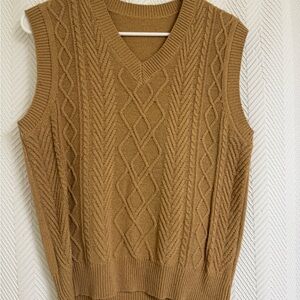 Elegant V-Neck Cable Knit Sweater Vest - Tan